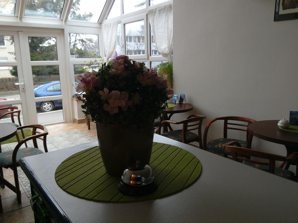 Skalka Hotel Praha Bagian luar foto