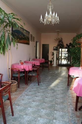 Skalka Hotel Praha Bagian luar foto